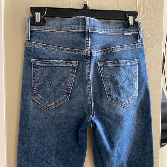 MOTHER DENIM/ The Stunner Zip Ankle Step Fray/ Walking On Coals/ Stretch Denim - Picture 6 of 16